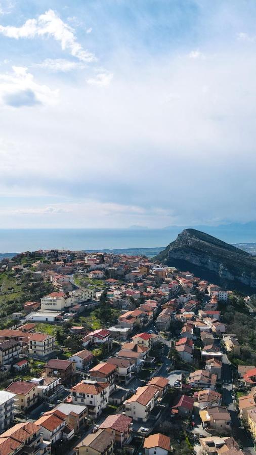 Appartamento "Il Geranio" Trentinara Exterior photo